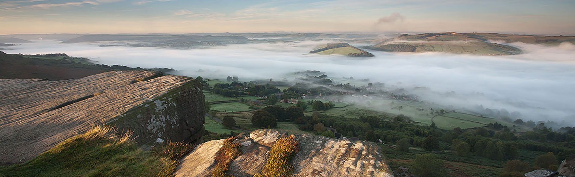 To hill view overlooking the Peak District
